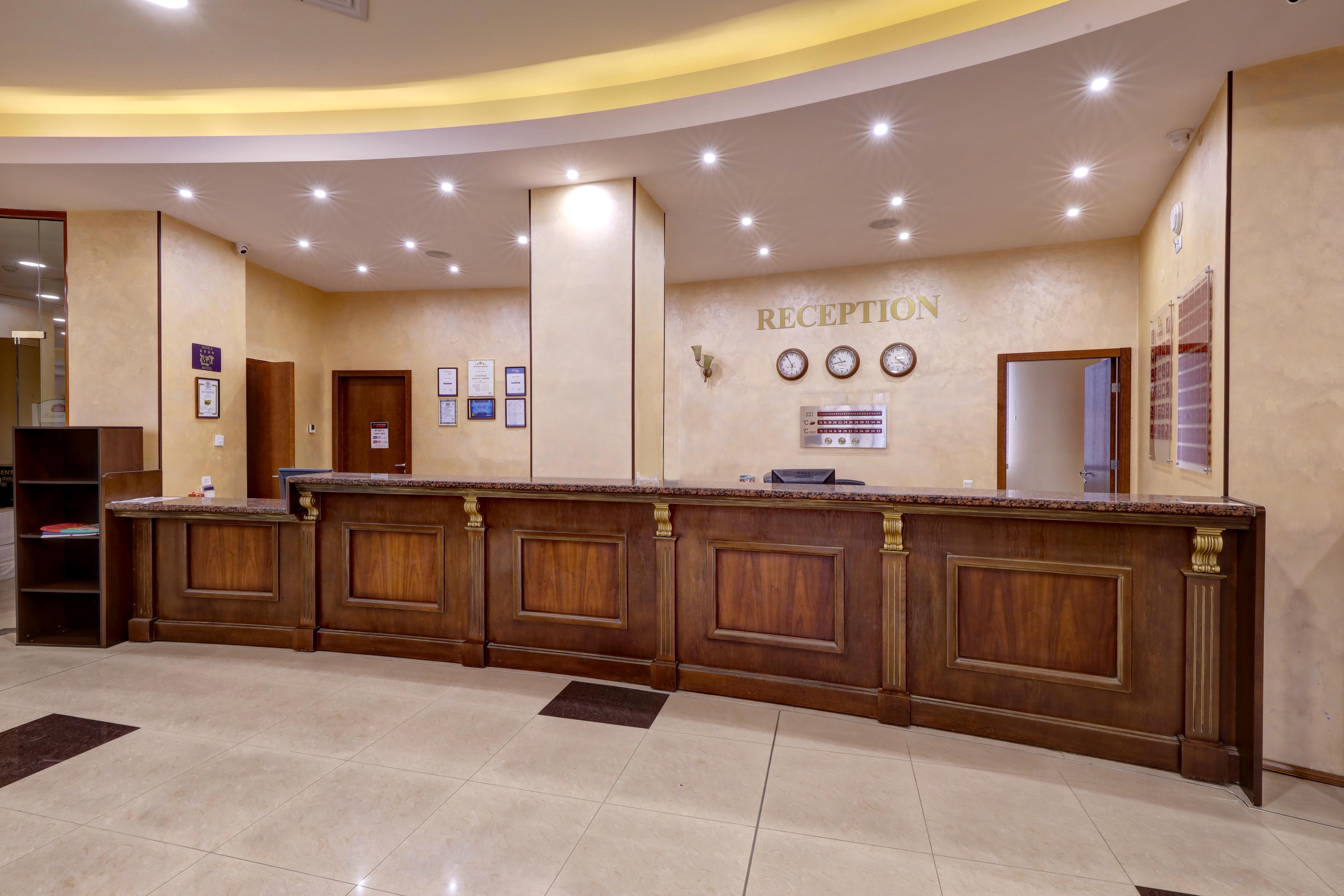 Hotel Continental Aranyhomok Kültér fotó